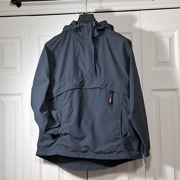 L.L Bean hooded windbreaker - Picture 1 of 13